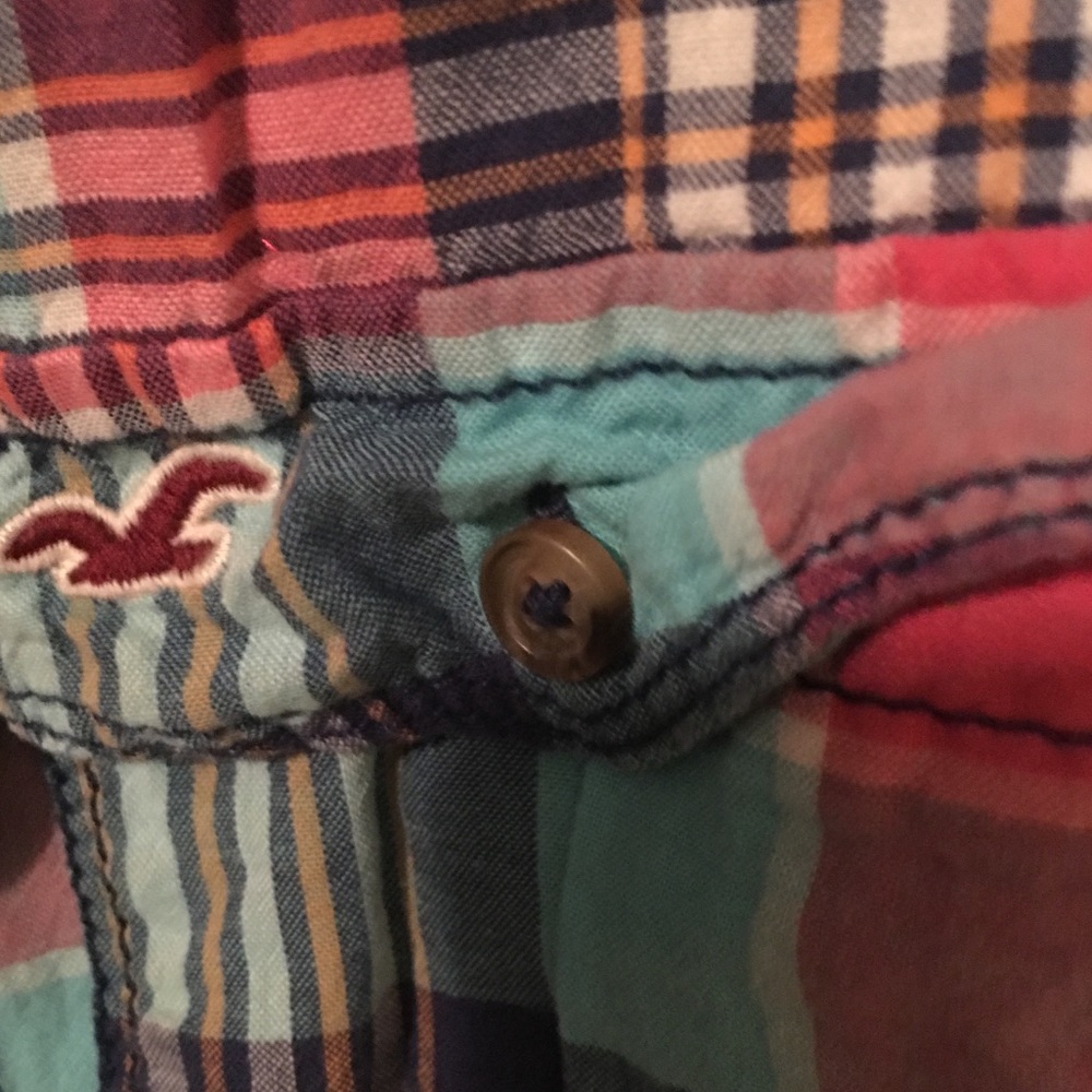 NEW HOLLISTER PLAID ! - Picture 3 of 4